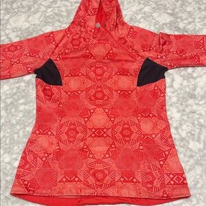 Mondetta Coral Red Patterned Hooded Sweatshirt with Black Panels